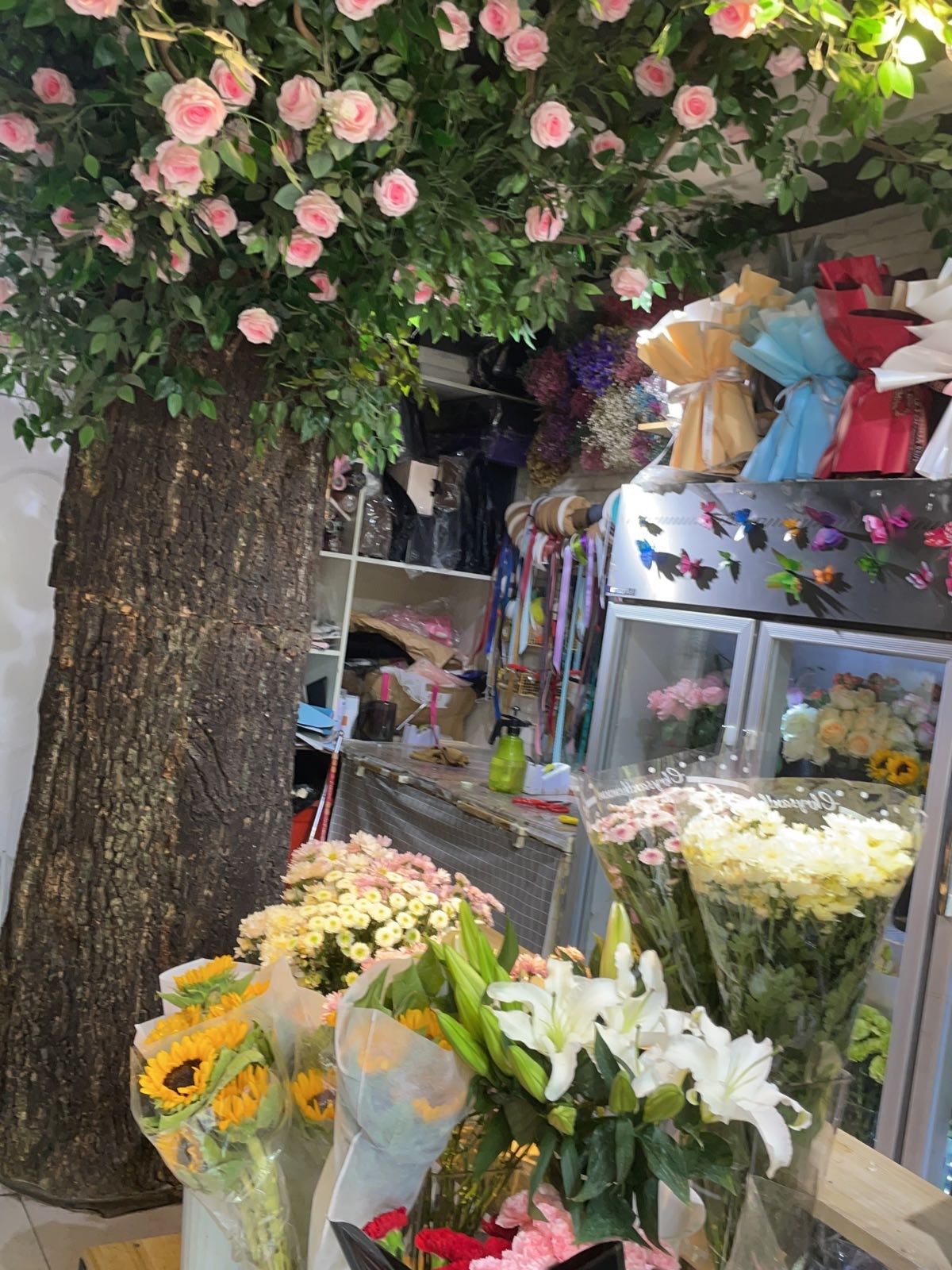 芊寻花艺鲜花(英协路店)