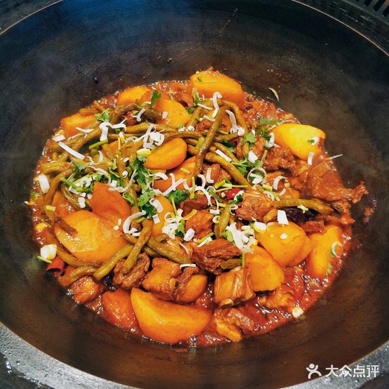 东北铁锅炖(新元路店)