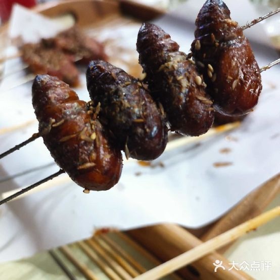 东北人家五哥烧烤大排档(G225店)