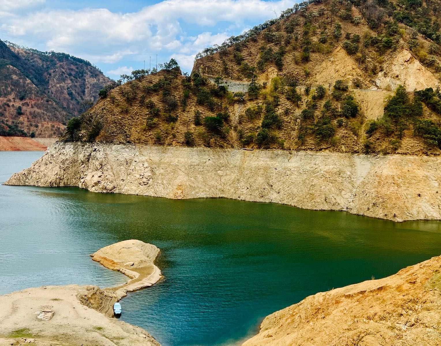 米易鱼坝滩钓鱼农家乐