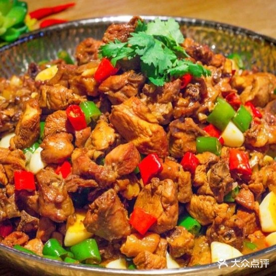 辛承理麻辣香锅(伊犁环球港店)
