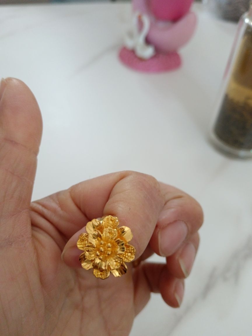 典鑫寄售公司黄金回收(工业路店)