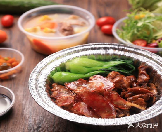华纪煲仔饭(苍海路店)