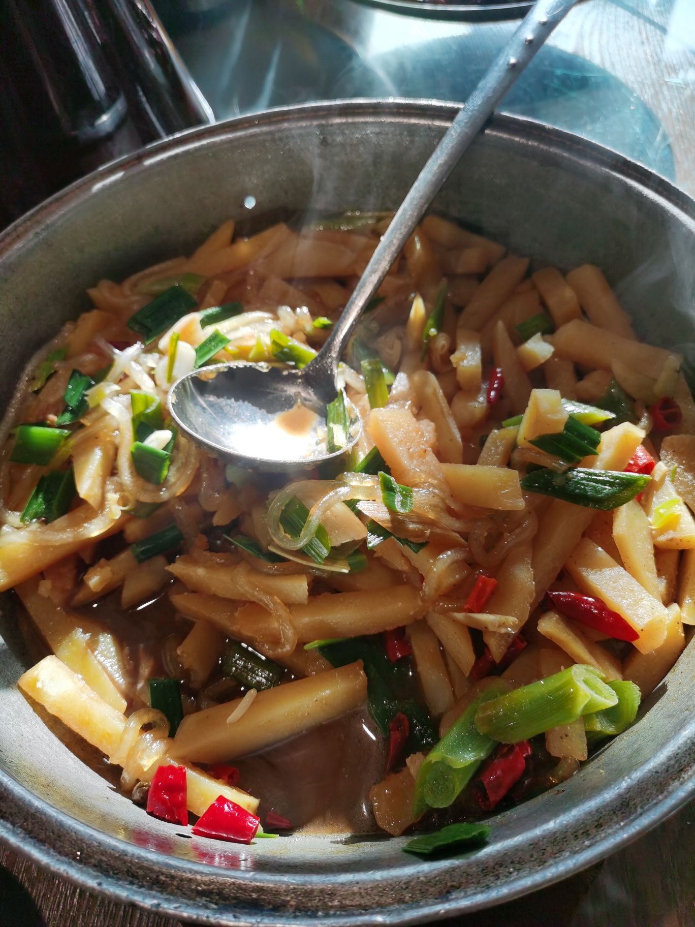 贾小旧院生炒牛肉