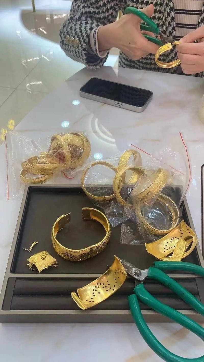 挚信典当行抵押汽车黄金(新青店)