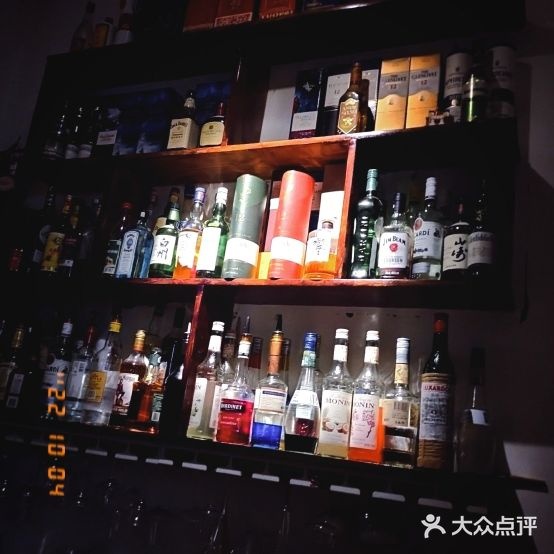 锦鳞酒吧(陶阳新村店)