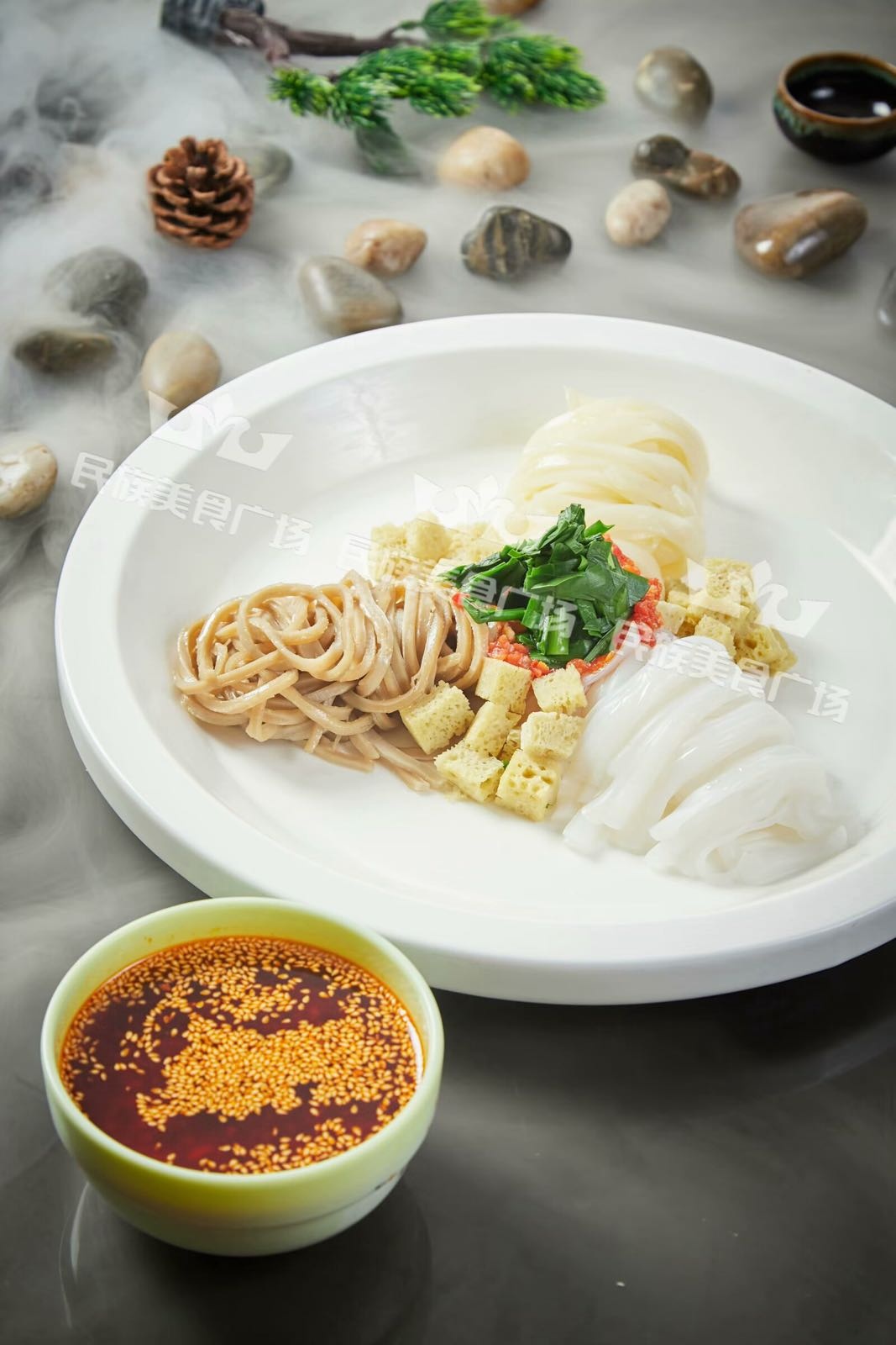 民族美食广场(新区店)环境