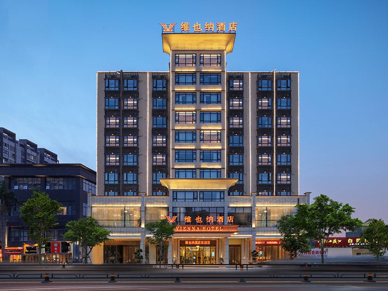 维也纳酒店(临高店)-地上停车场