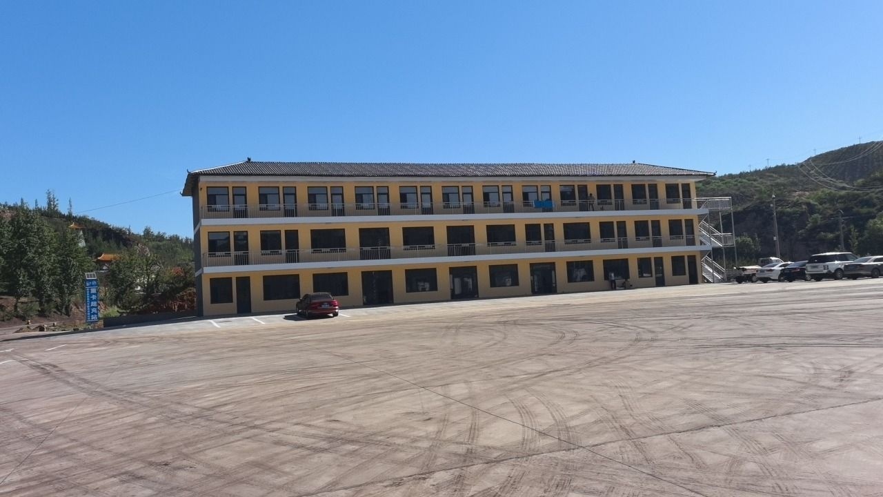 府谷宏睿汽车重卡充换电站