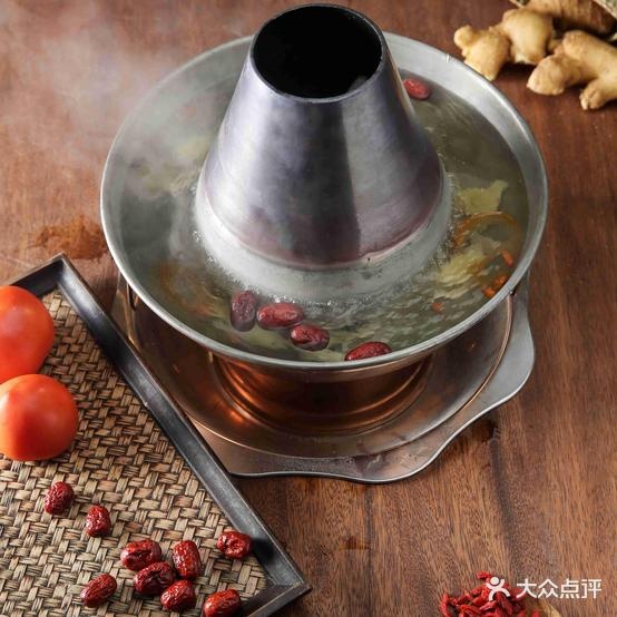 涮味浓汝舜柄老北京紫铜炭火锅(胜利河店)