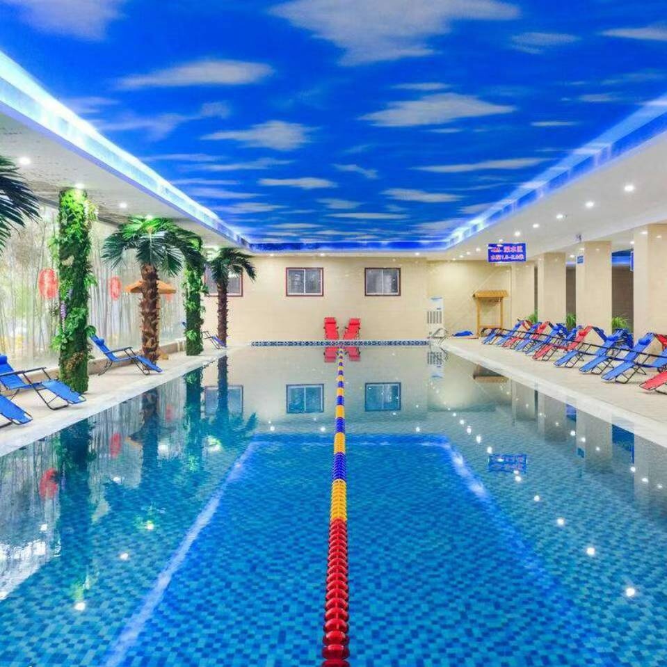 凤台县杨村镇朱允臣游泳馆