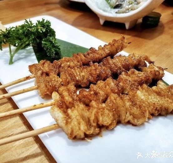 新疆萨卡尔烧烤(藤县店)