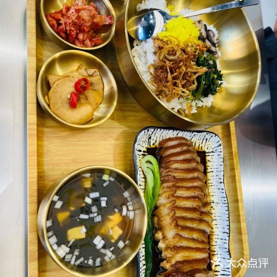 韩小卤韩式猪脚饭(丹东街店)