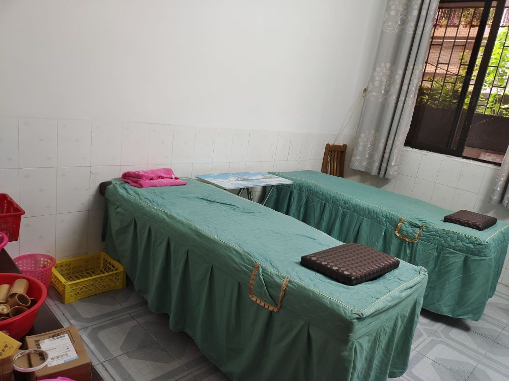 按推穴位养生馆