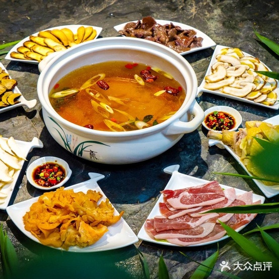 阿鹏故事野生菌物料海景汉庭