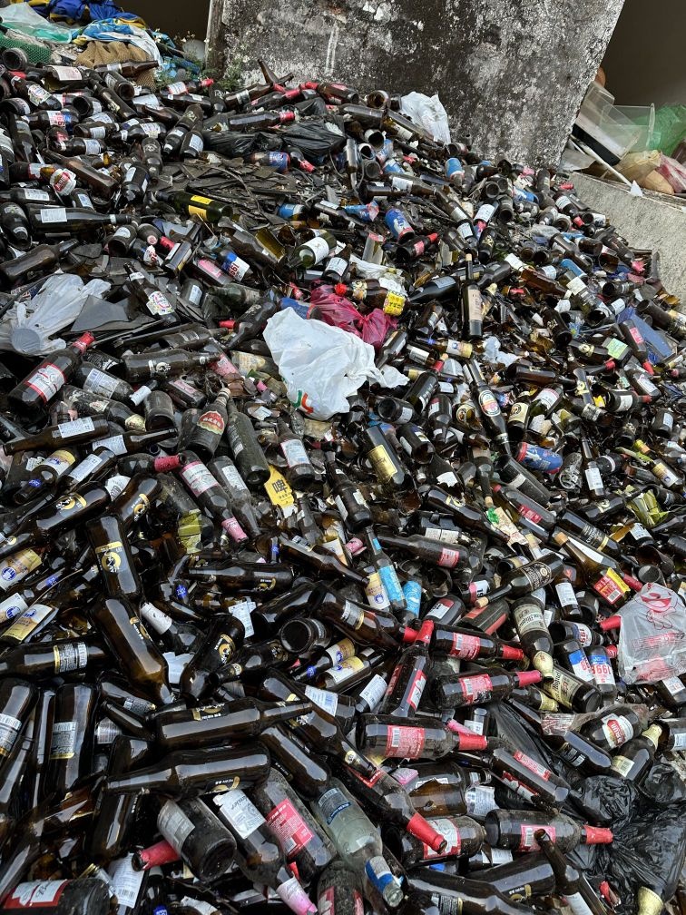 雄伟废品收购站