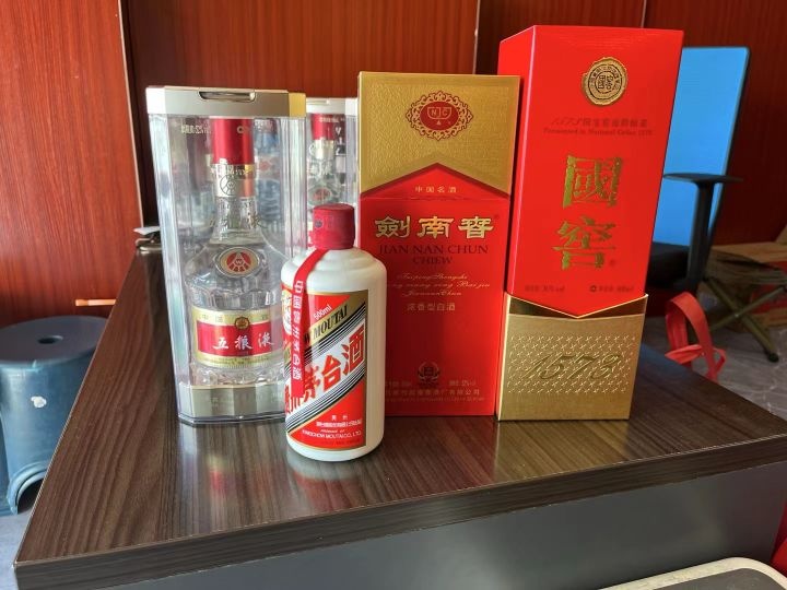 东升烟酒回收茅台酒洋酒红酒虫草燕窝礼品回收