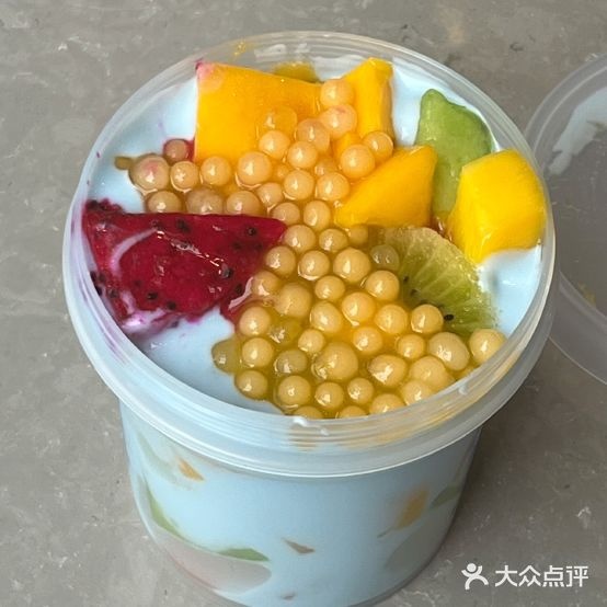 溪边姑娘拉丝耐酸·水果捞(香槟广场店)