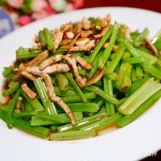伊盛缘饭庄(君豪·绿园店)