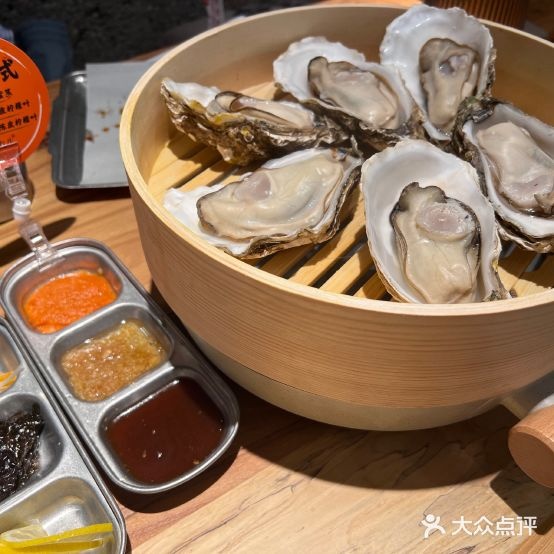 钬叽哥蚝肥海鲜烧烤(中贸店)
