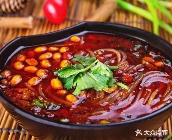 街里混沌炸串电烤肉