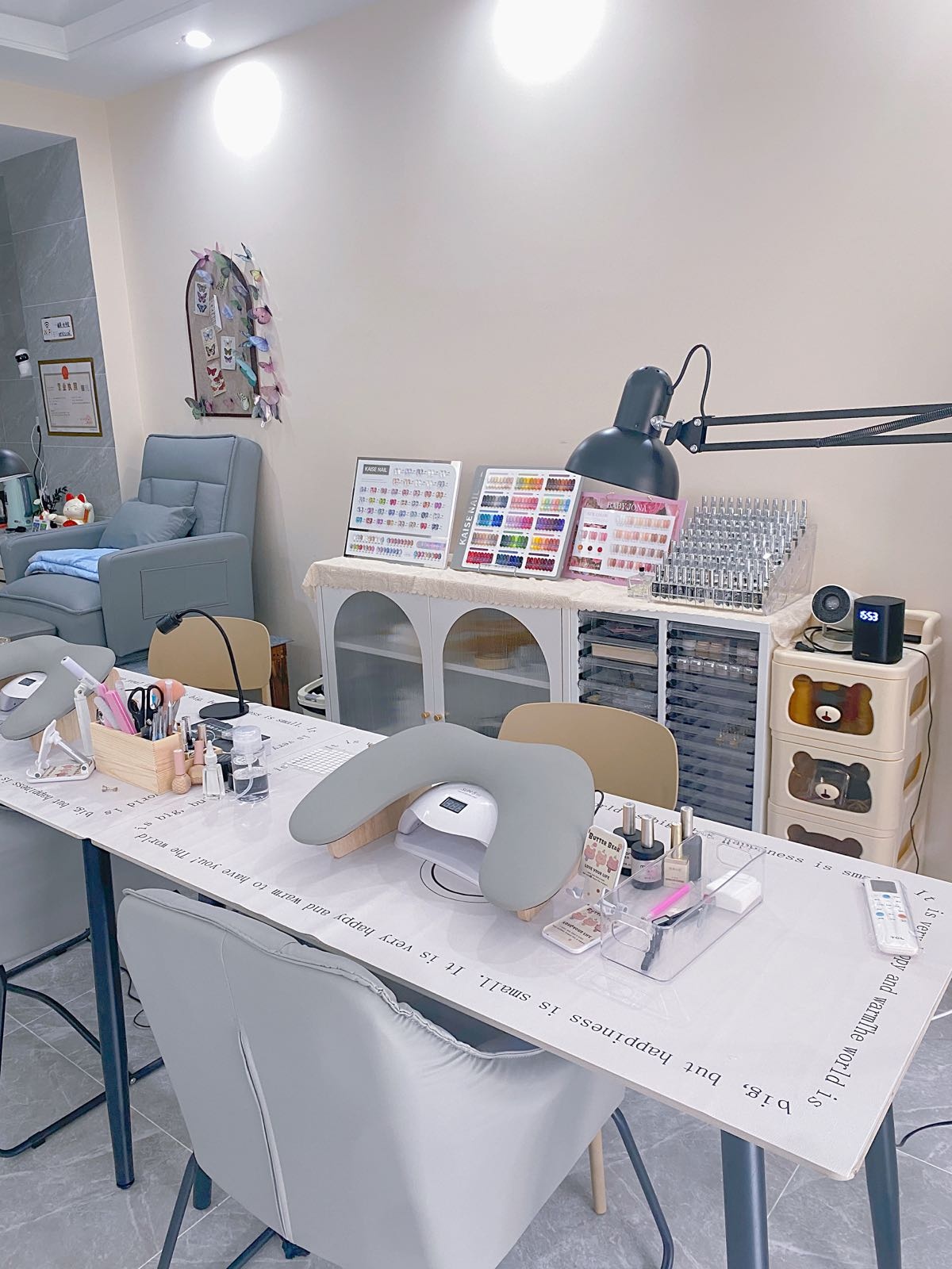 媚莉妆甲室美甲·化妆