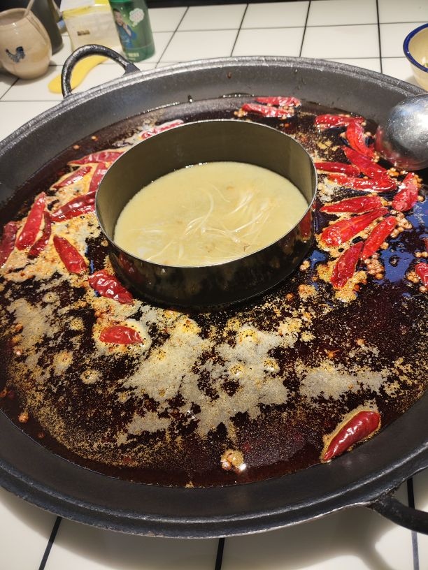 財重庆老火锅(文庙沟店)