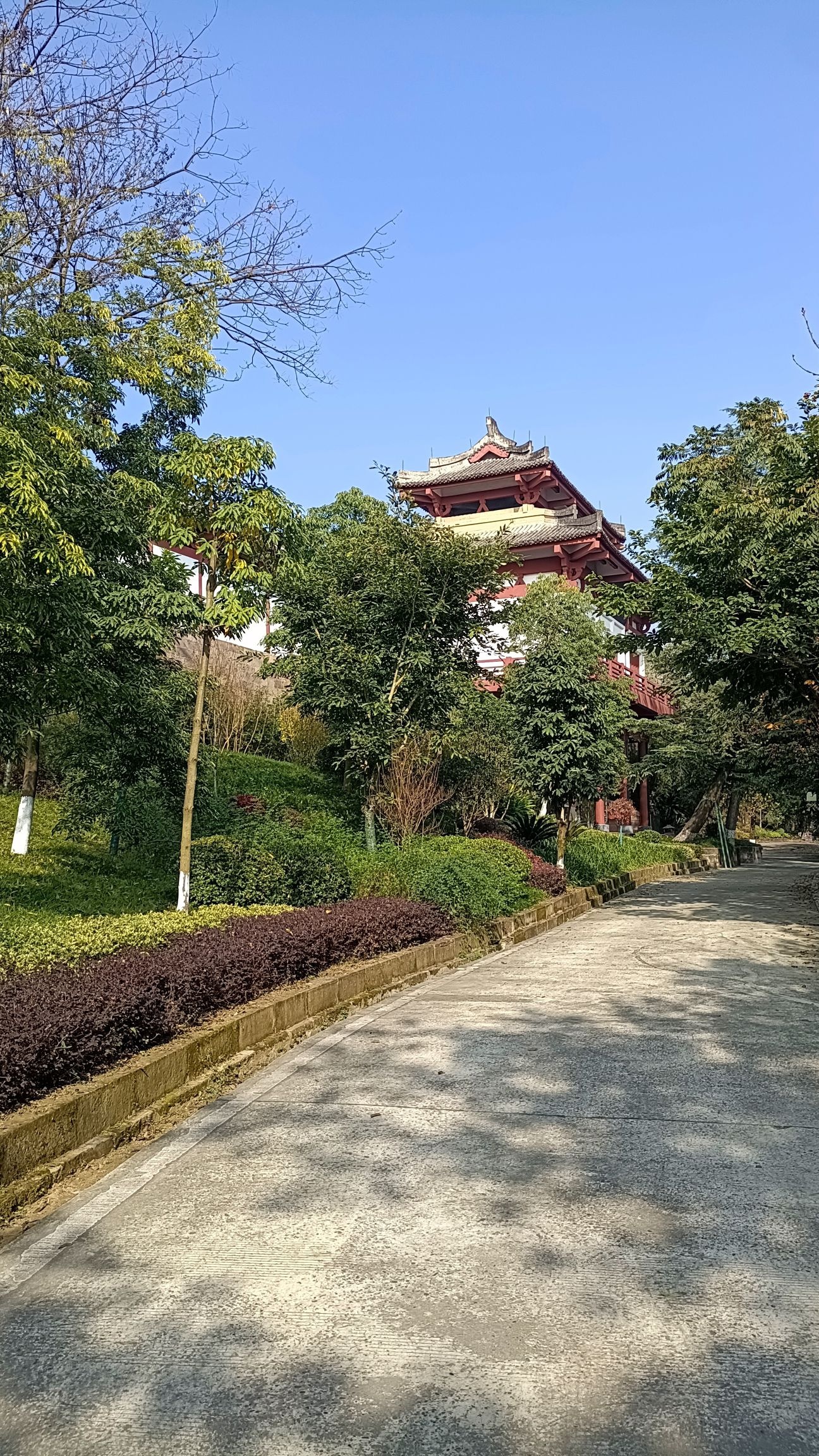 南充市西山风景区-万卷楼景区