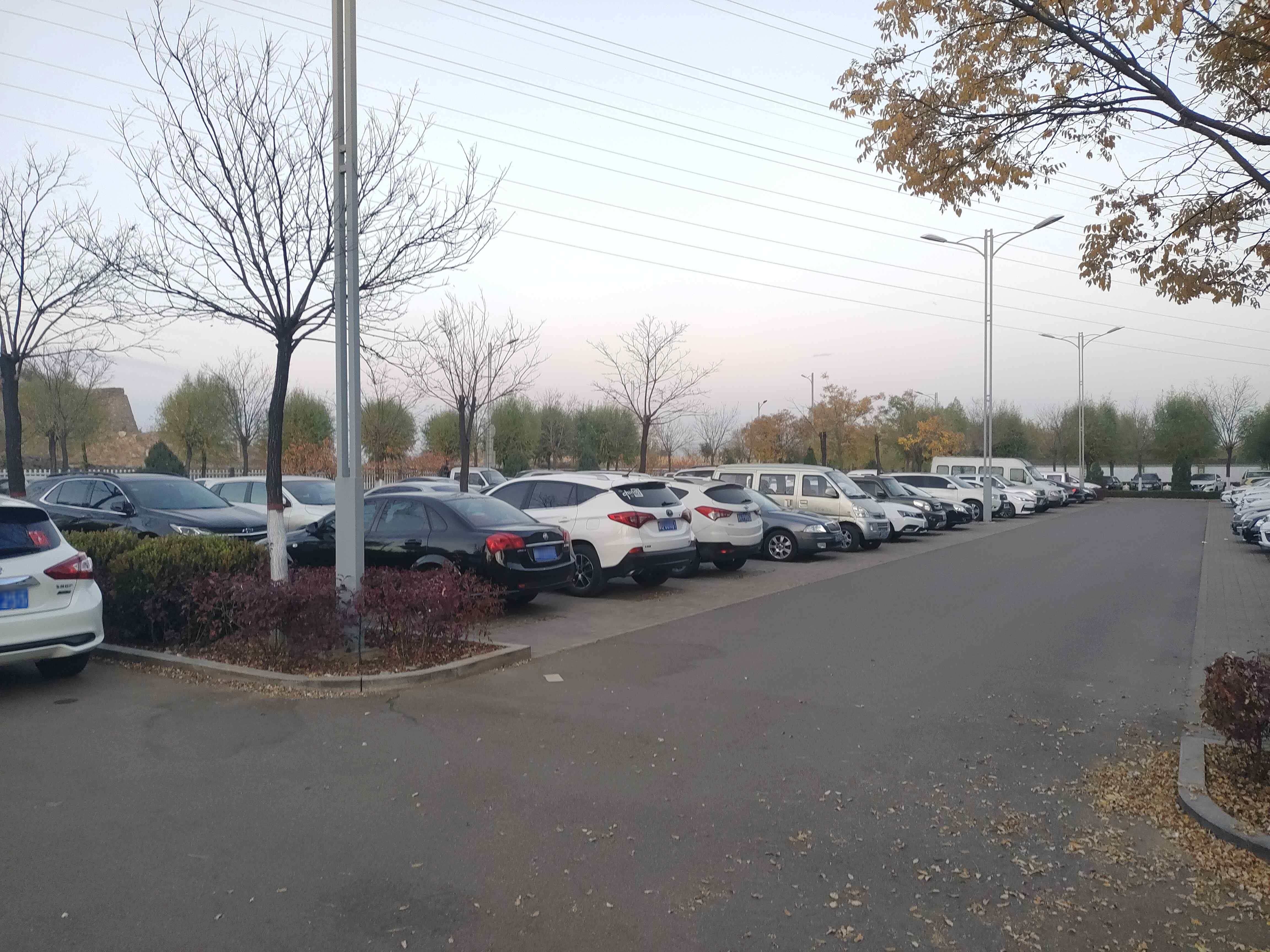 原平西站-地上停车场