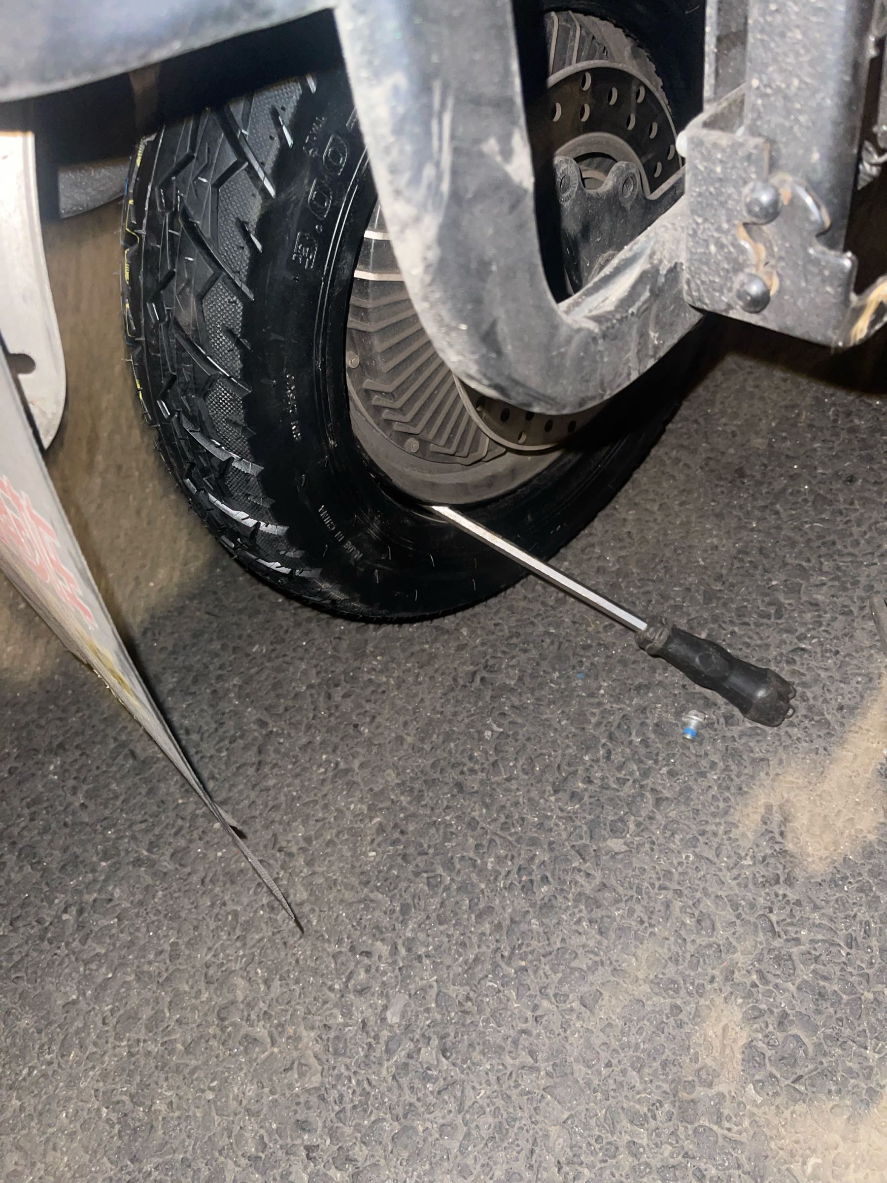 小曹修电动车开锁换锁配钥匙