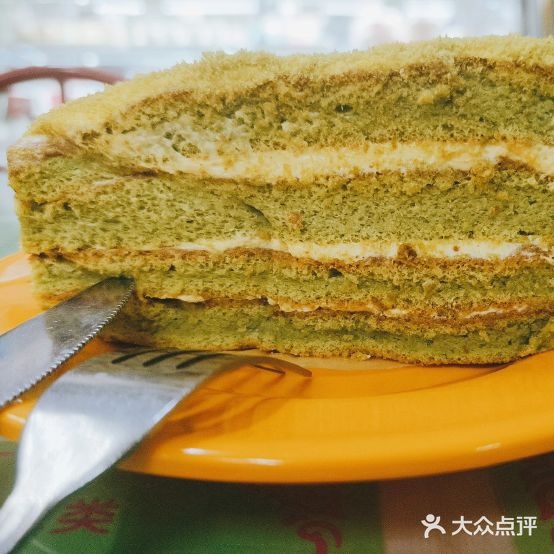 金稻田面包屋(滨河苑小区店)