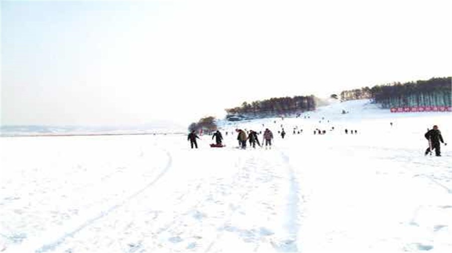 叶赫皇家山滑雪场