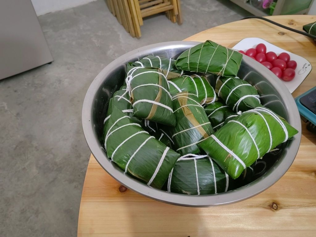 那隆镇