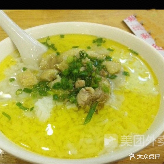 芳艳特色钝鸡饭
