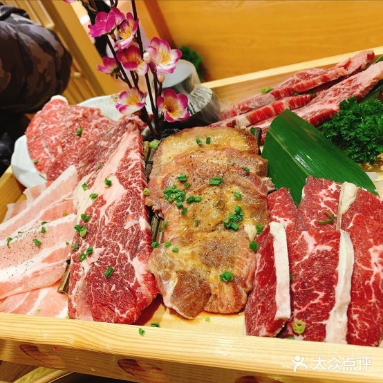 神兴慧包房烤肉局酒屋(汉口城市广场店)
