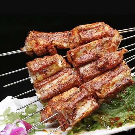 宝哥烧烤啤体育验馆(大杨树店)