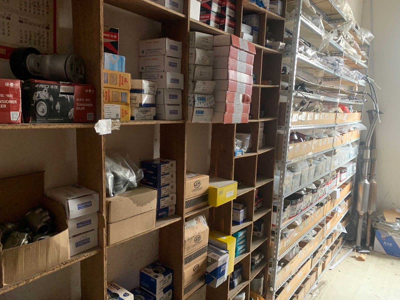 南宁市小面包汽车配件