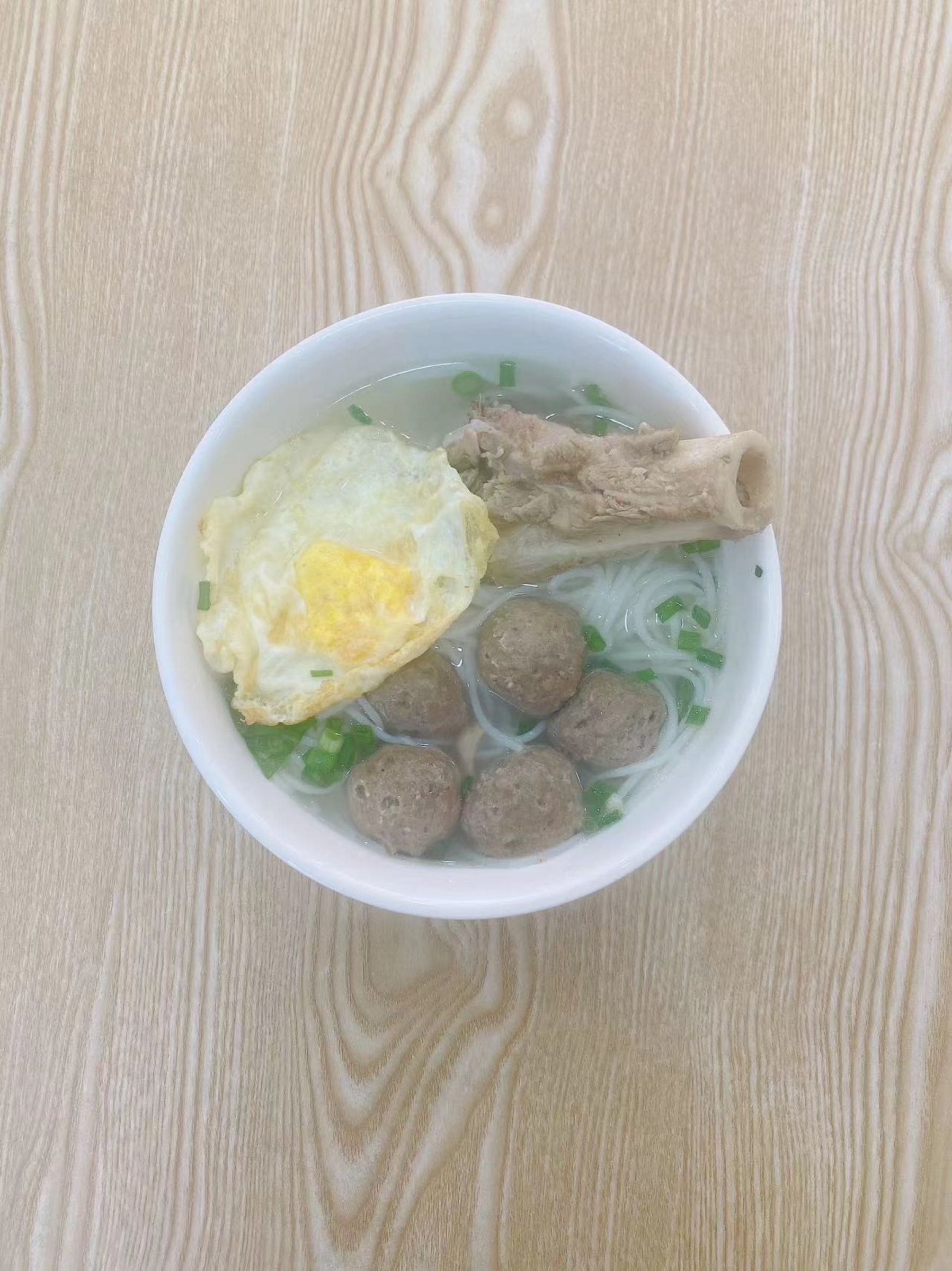 筒子骨鲜粉(星琴花园店)