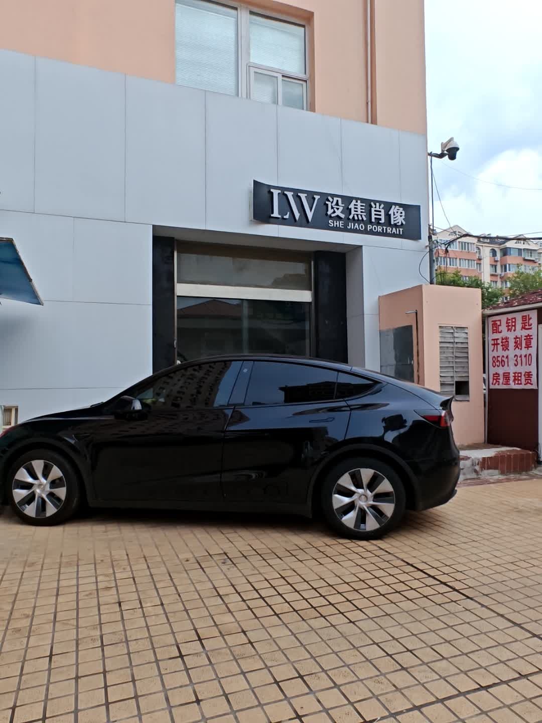 LIV设焦肖像