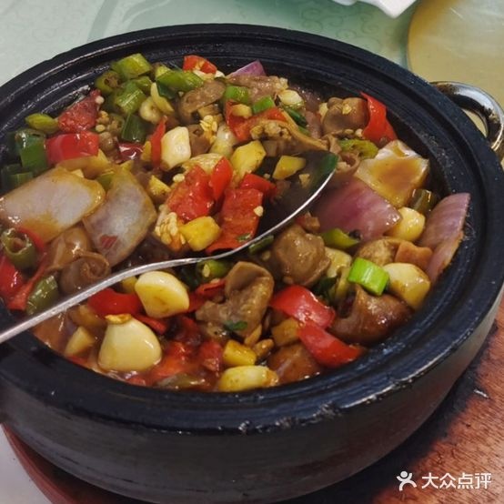 饭湘明厨