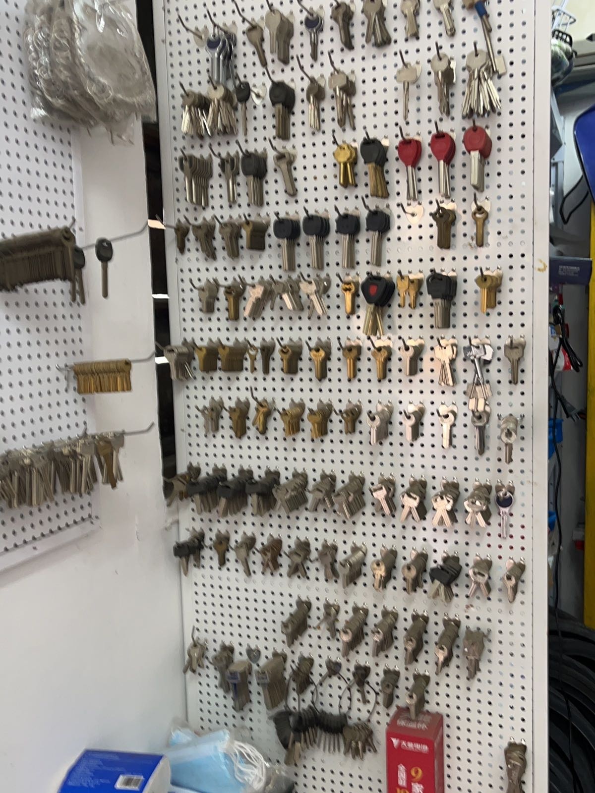 开锁换锁芯配钥匙