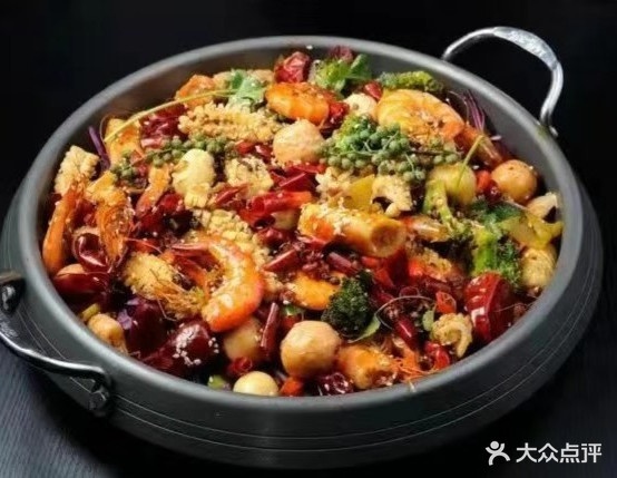 明越麻辣香锅(新二街店)