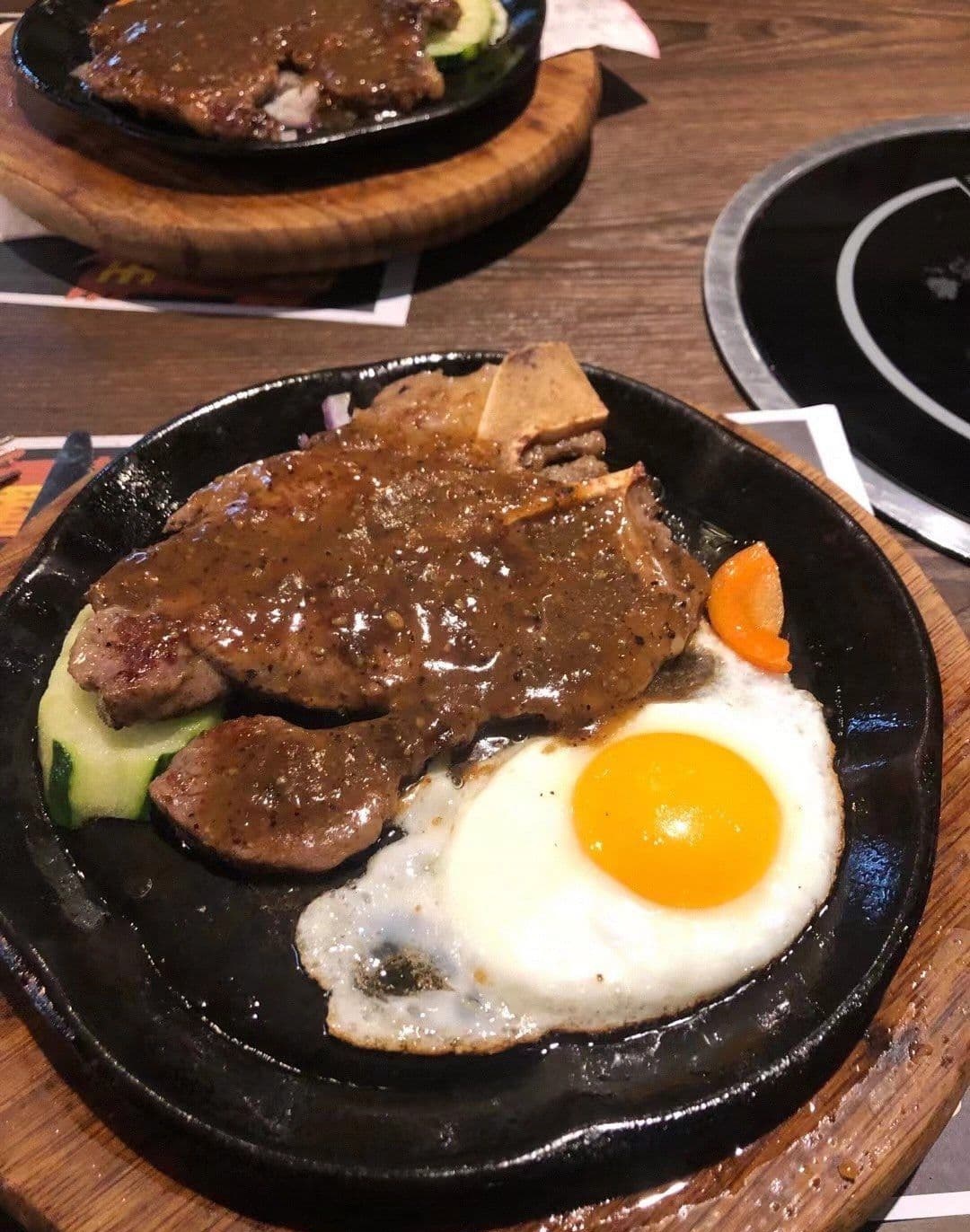 皇室经典牛排火锅自助餐厅(容县店)