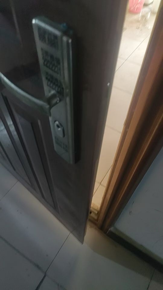 冀师及时开锁换锁配钥匙