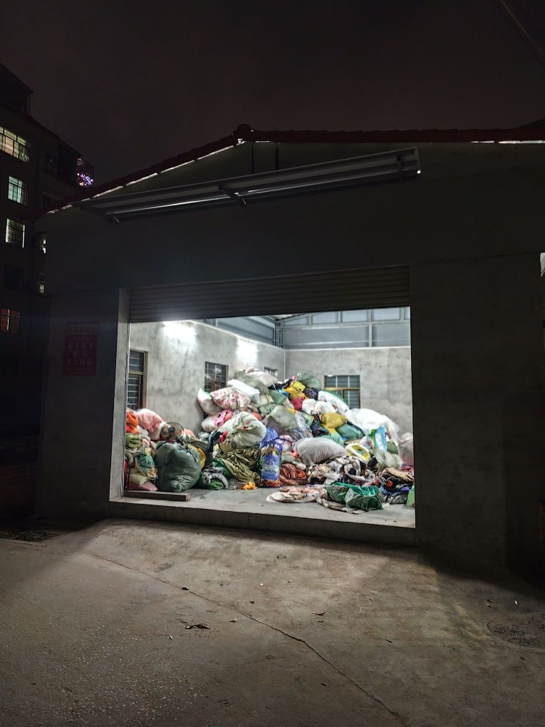 锦邦茂名旧衣服回收分拣工厂