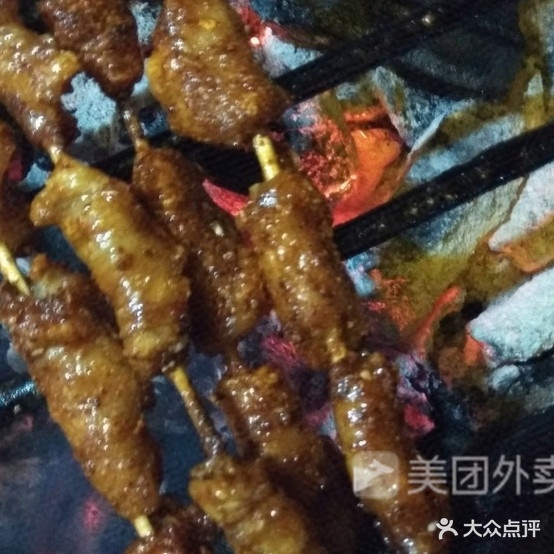 坤华串串香烧烤