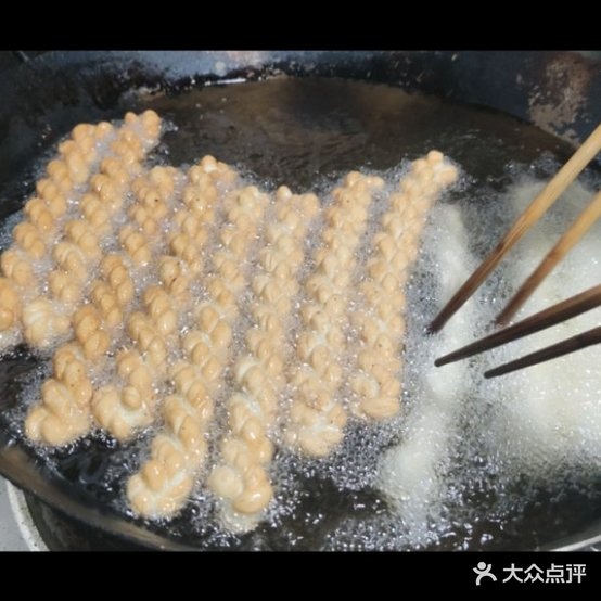 万长青羊区肉馆(东郭店)