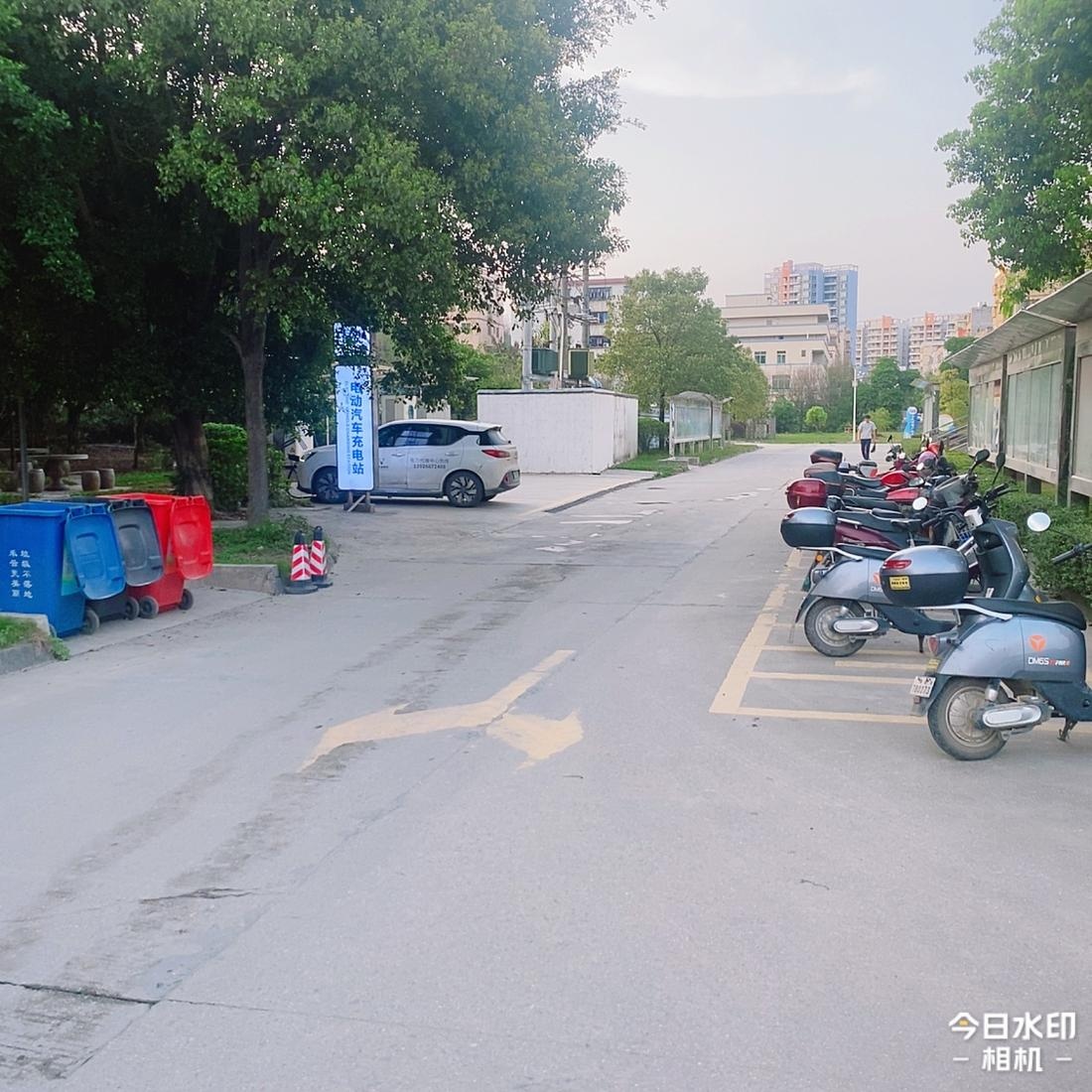 南方电网充电站(清远市清新区禾云镇政府广场停车场充电站)