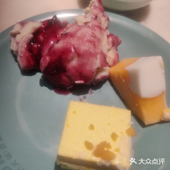 九寸花汀靠肉海鲜自助餐厅(东环不夜城店)