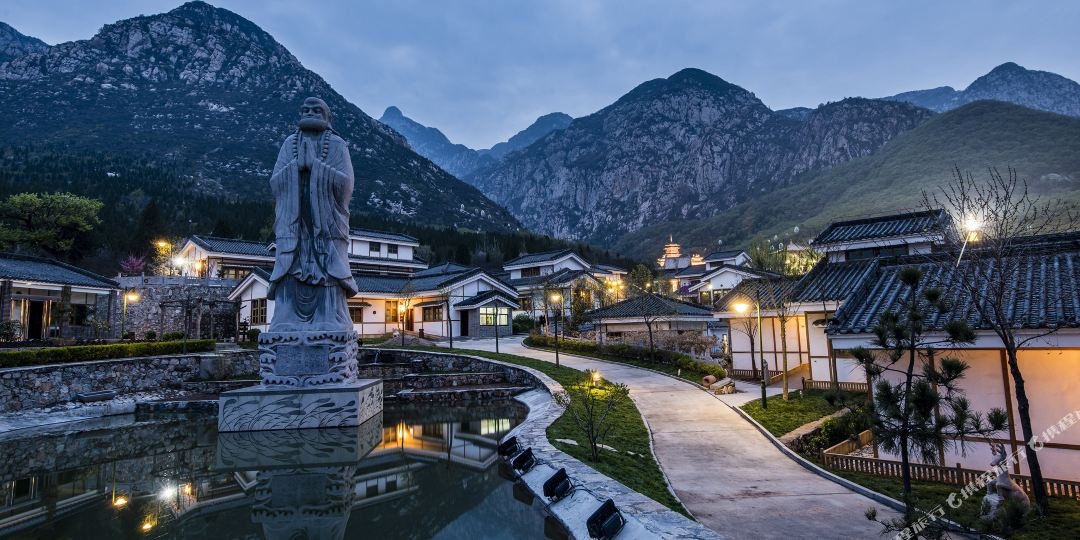 照见山居文化主题酒店